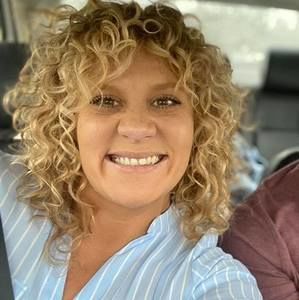 Meet your Posher, Lindsey